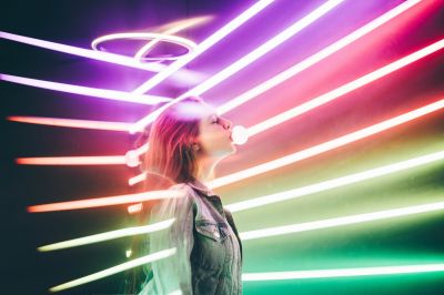 light-fun-neon-woman-enjoy-bubble-gum_t20_7yXmVk~9.jpg