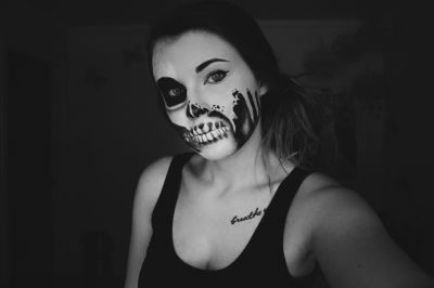 portrait-black-and-white-spooky-halloween-paint-skull-woman-tattoo-face-paint_t20_z90brP~8.jpg