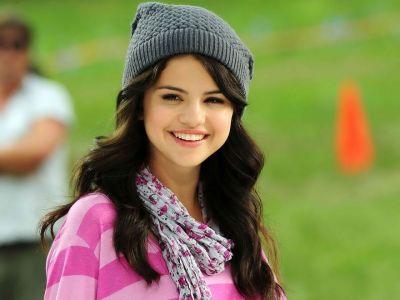 selena-gomez-wallpapers-2.jpg