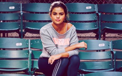 selena_gomez_164-wide.jpg