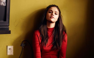 selena_gomez_193-wide.jpg