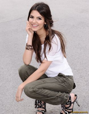 victoria-justice-victorious-celebrity124.jpg