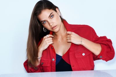 wallpapersden_com_barbara-palvin-2018_4416x2947.jpg