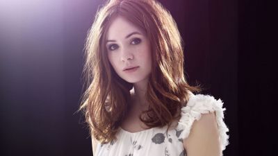 wallpapersden_com_karen-gillan-wallpaper_1920x1080.jpg