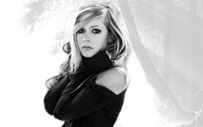 ws_Avril_Lavigne_Beautiful_1920x1200.jpg