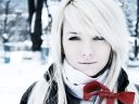 83025-blondes-women-winter-snow-red-white-wwwswacom.jpg