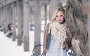 Blonde-girl-scarf-winter-snow_1280x800~8.jpg