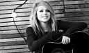 avril-lavigne-height-weight-age-4.jpg