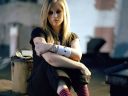 avril_lavigne_wallpaper_1024x768_003.jpg