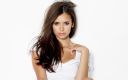 nina-dobrev-left-vampire-diaries-1.jpg