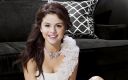 selena_gomez_152-wide.jpg